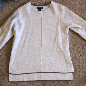 Women grey sweater